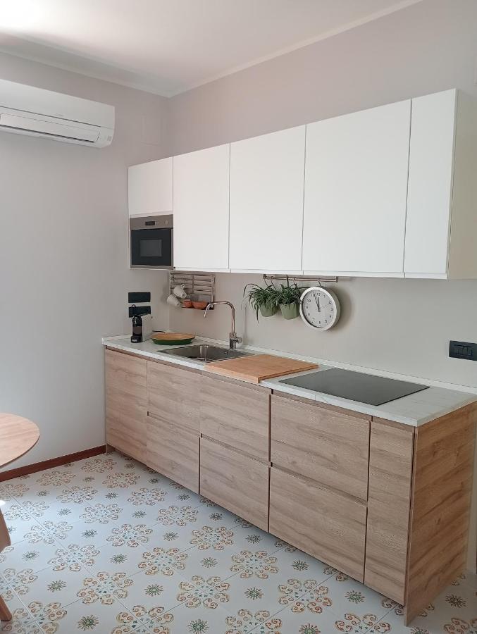 Diana Apartment Σαλέρνο Εξωτερικό φωτογραφία